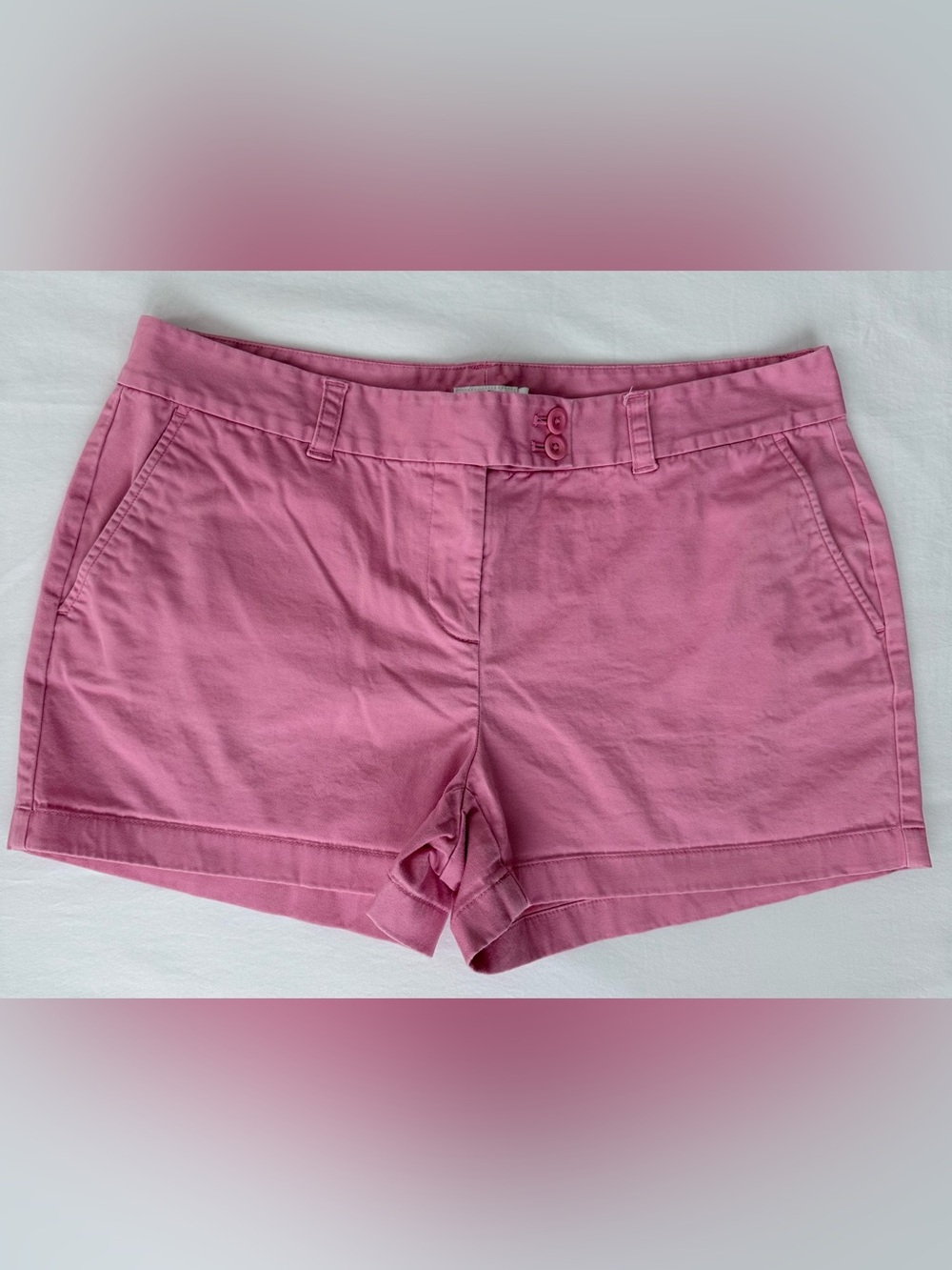 Vineyard Vines pink shorts